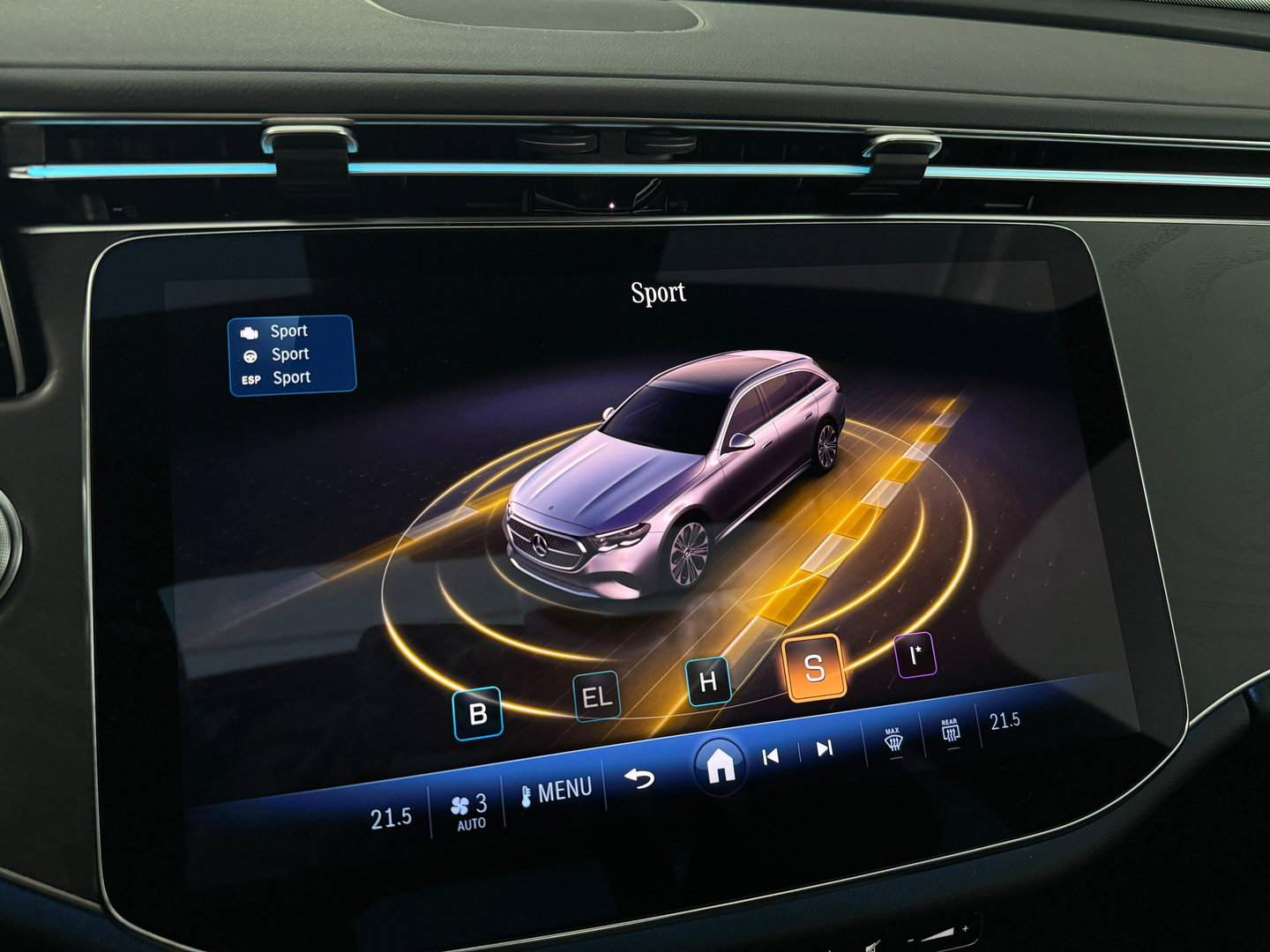 Mercedes-Benz E-Klasse Estate 300 e Luxury Line Pano|Memory