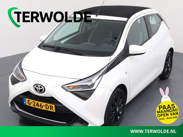 Toyota Aygo - 1.0 VVT-i x-play limited | Vouwdak | Parkeercamera | Lichtmetalen velgen |