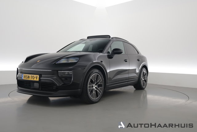 Porsche Macan - 4 100 kWh navi pano cruise camera sport chrono 20 inch !!