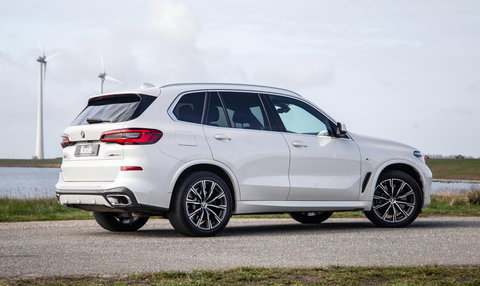 BMW X5 xDrive45e High Executive M PAKKET / BRUIN LEER / DIAMAND POOK / STOEL VERWARMING / CAMERA