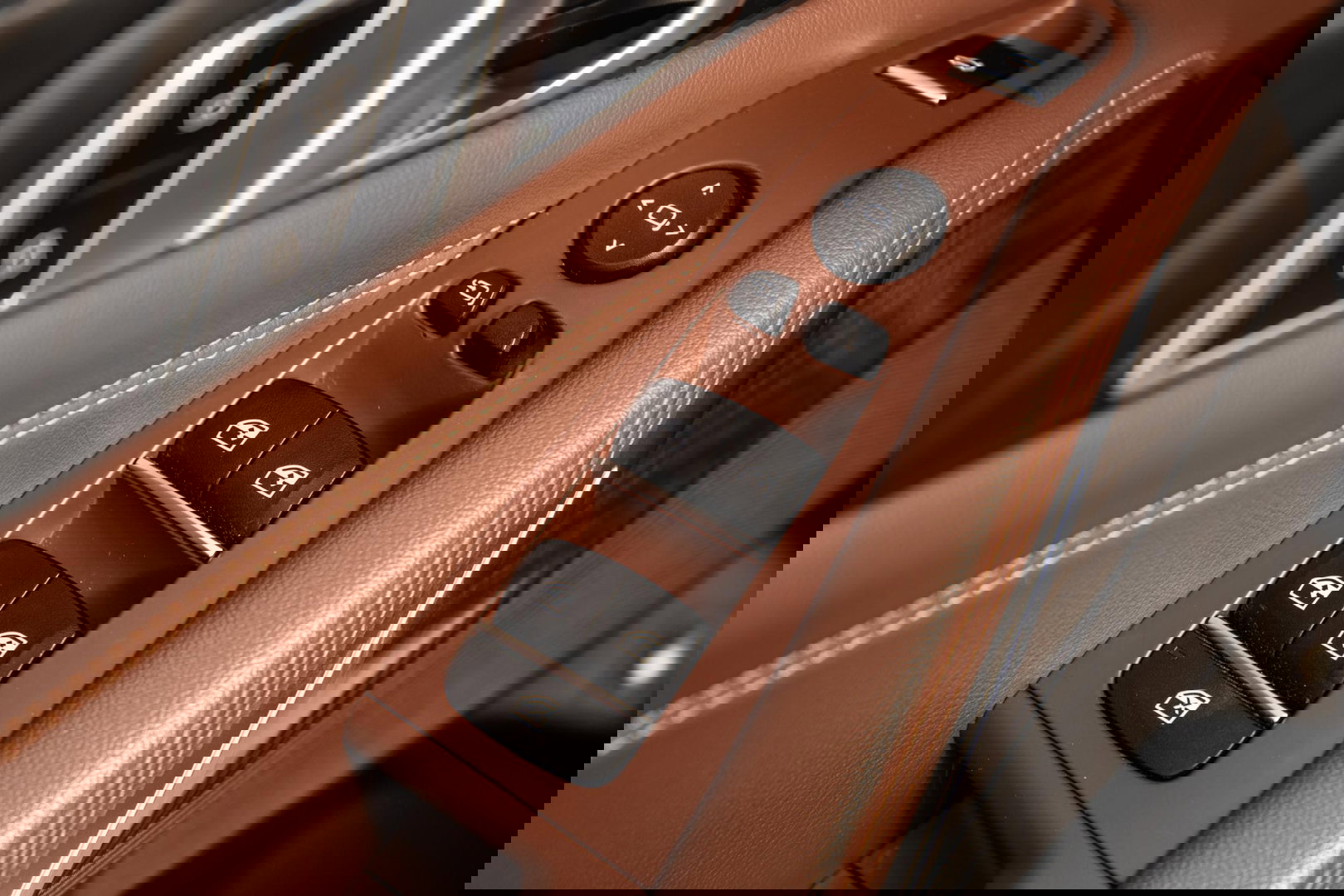 BMW X5 xDrive45e High Executive M PAKKET / BRUIN LEER / DIAMAND POOK / STOEL VERWARMING / CAMERA