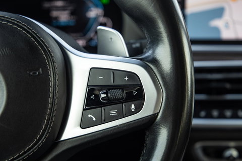 BMW X5 xDrive45e High Executive M PAKKET / BRUIN LEER / DIAMAND POOK / STOEL VERWARMING / CAMERA