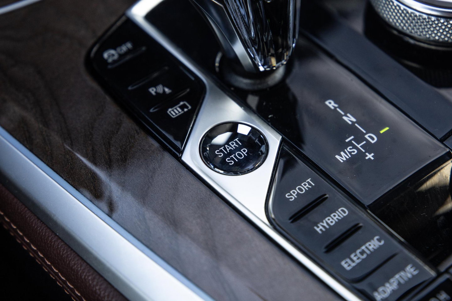 BMW X5 xDrive45e High Executive M PAKKET / BRUIN LEER / DIAMAND POOK / STOEL VERWARMING / CAMERA