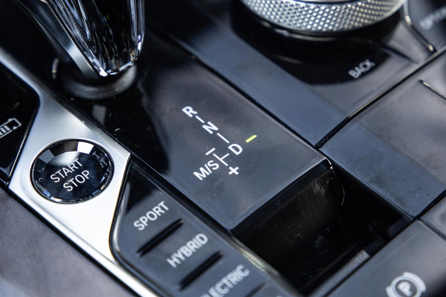 BMW X5 xDrive45e High Executive M PAKKET / BRUIN LEER / DIAMAND POOK / STOEL VERWARMING / CAMERA