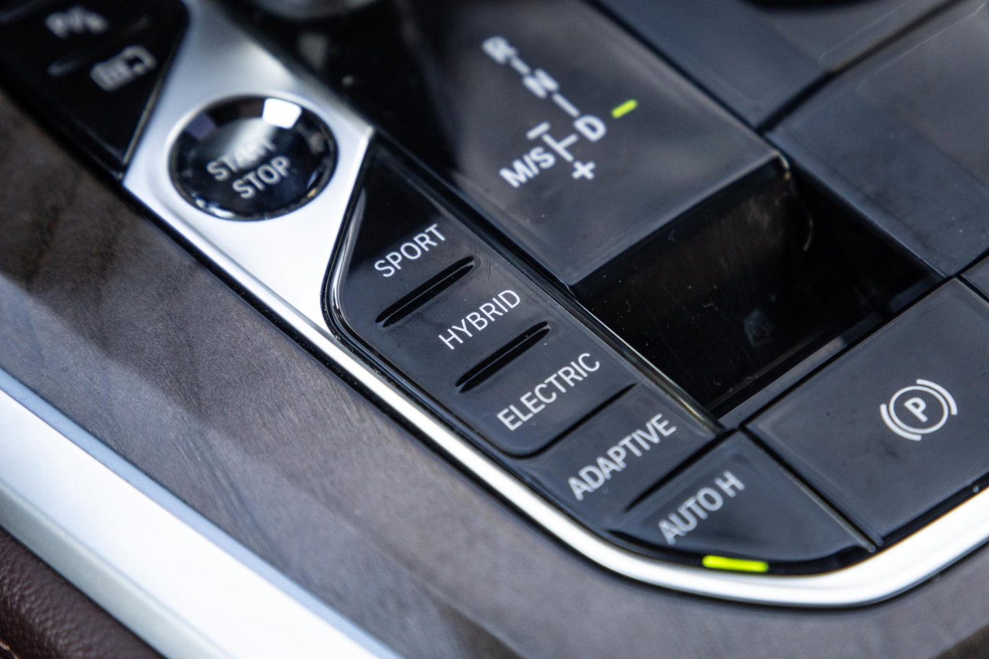 BMW X5 xDrive45e High Executive M PAKKET / BRUIN LEER / DIAMAND POOK / STOEL VERWARMING / CAMERA