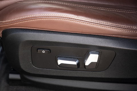 BMW X5 xDrive45e High Executive M PAKKET / BRUIN LEER / DIAMAND POOK / STOEL VERWARMING / CAMERA