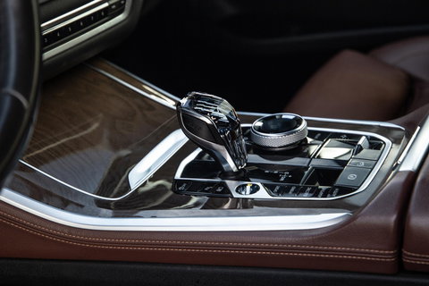 BMW X5 xDrive45e High Executive M PAKKET / BRUIN LEER / DIAMAND POOK / STOEL VERWARMING / CAMERA