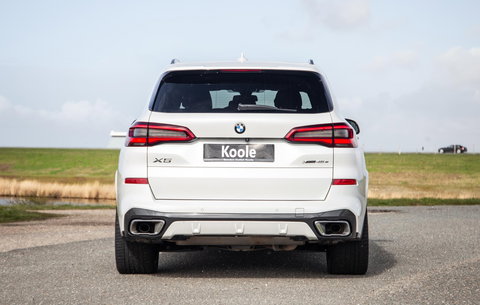 BMW X5 xDrive45e High Executive M PAKKET / BRUIN LEER / DIAMAND POOK / STOEL VERWARMING / CAMERA