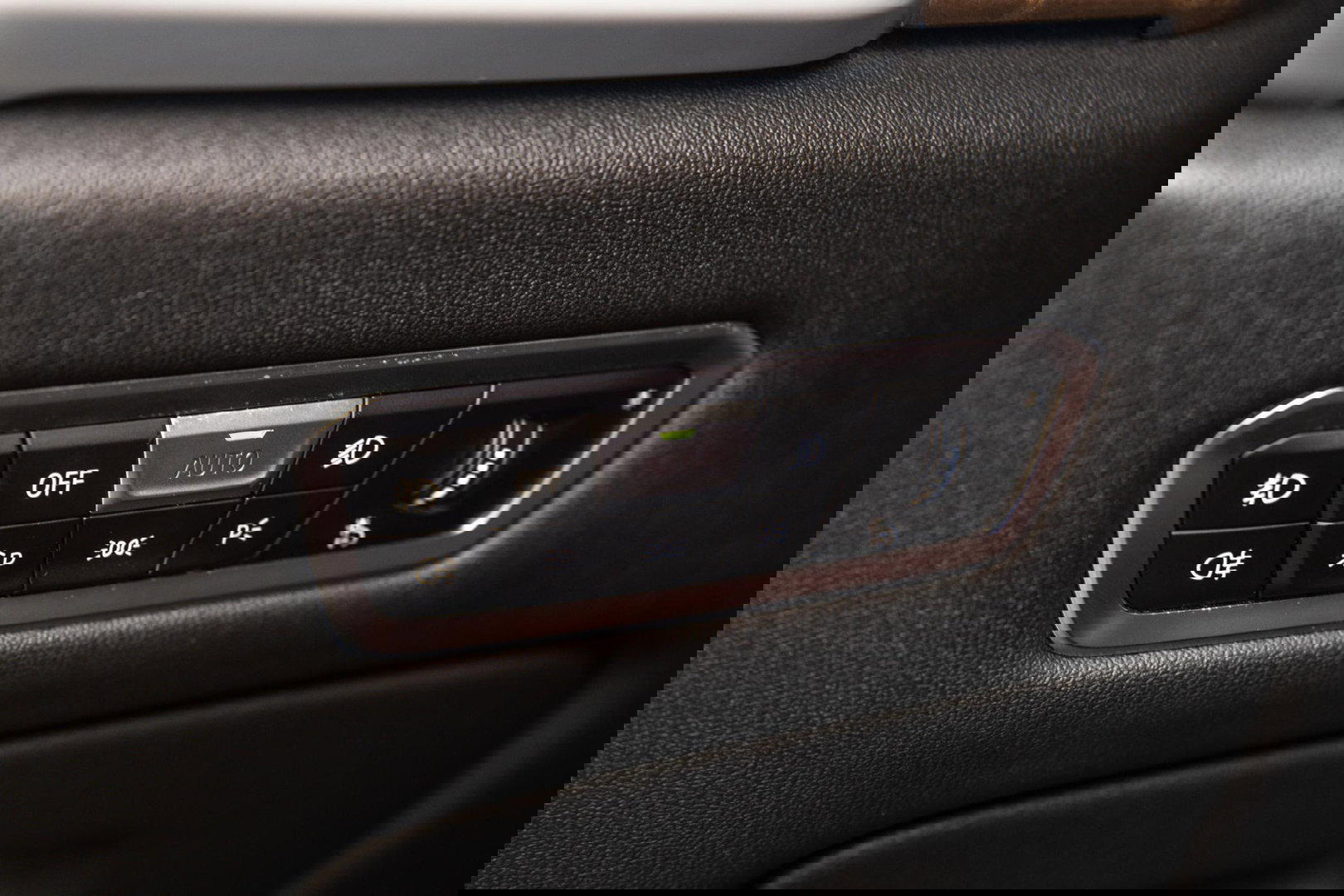 BMW X5 xDrive45e High Executive M PAKKET / BRUIN LEER / DIAMAND POOK / STOEL VERWARMING / CAMERA