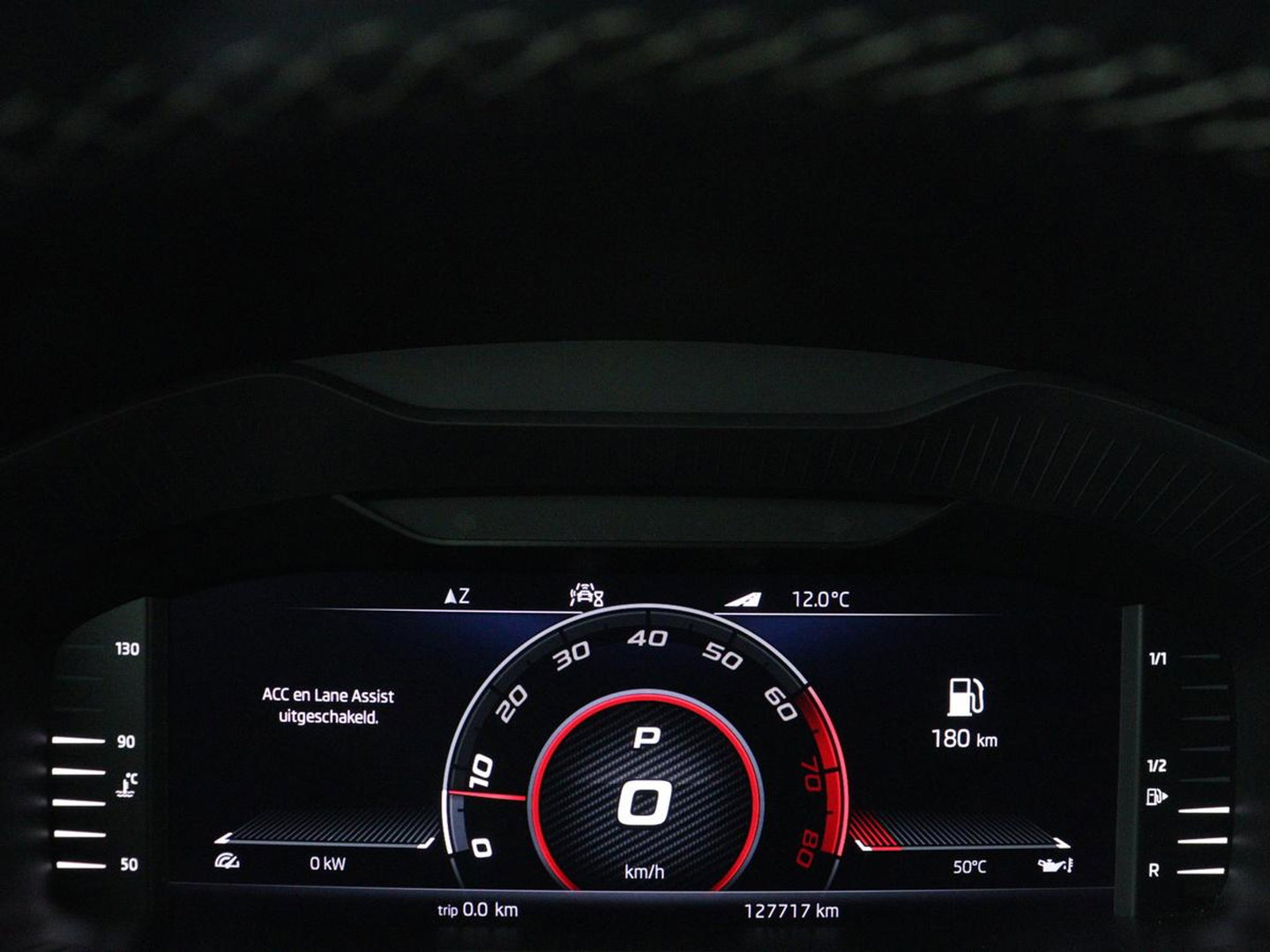 Škoda Karoq 1.5 TSI Sportline | Panoramadak | Stoelverwarming | Adaptive cruise | Camera | Sportstoelen | Virtual Cockpit | Navigatie | Sfeerverlichting | Full LED | 18'' | Keyless | Climate control