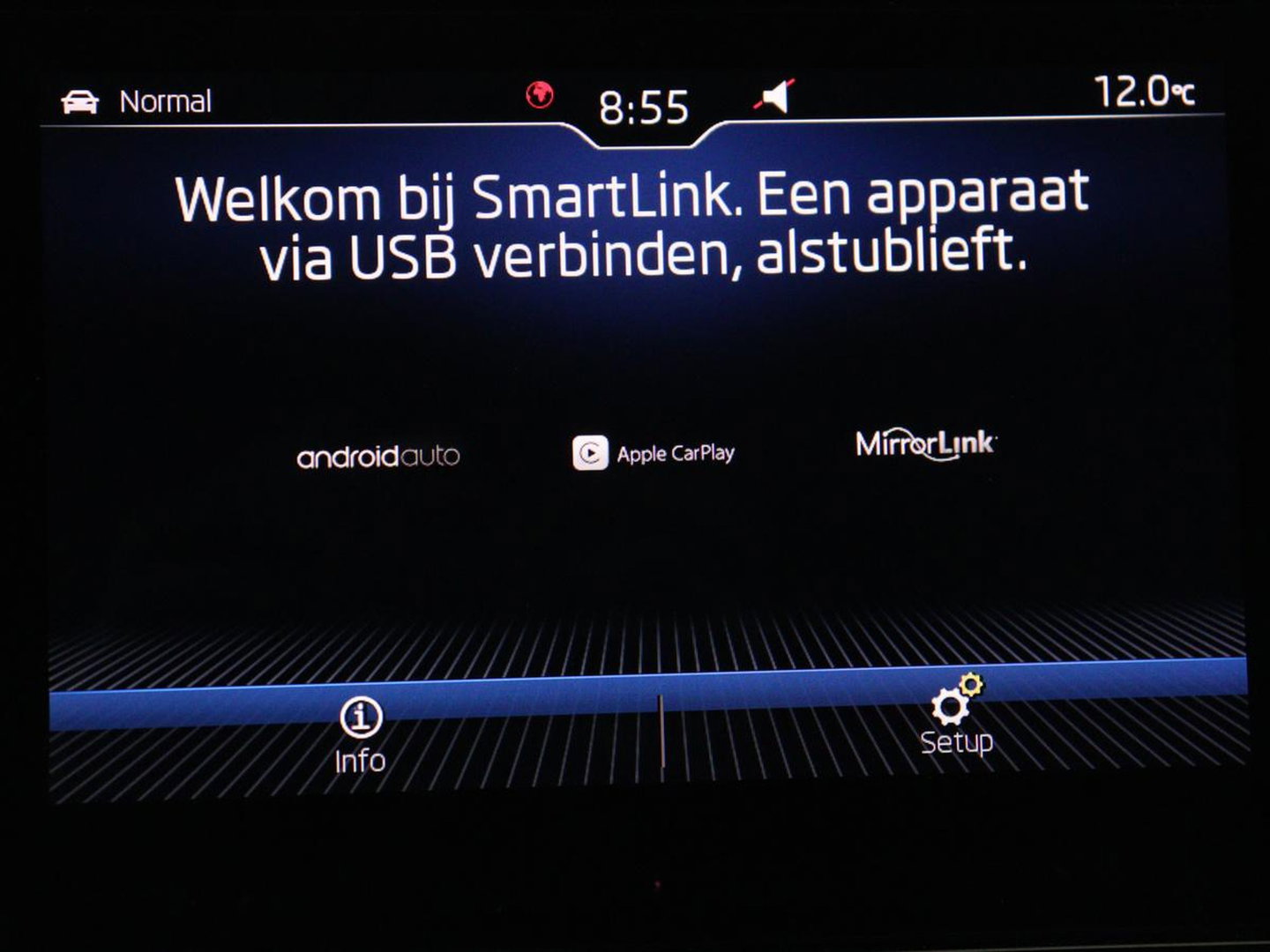 Škoda Karoq 1.5 TSI Sportline | Panoramadak | Stoelverwarming | Adaptive cruise | Camera | Sportstoelen | Virtual Cockpit | Navigatie | Sfeerverlichting | Full LED | 18'' | Keyless | Climate control