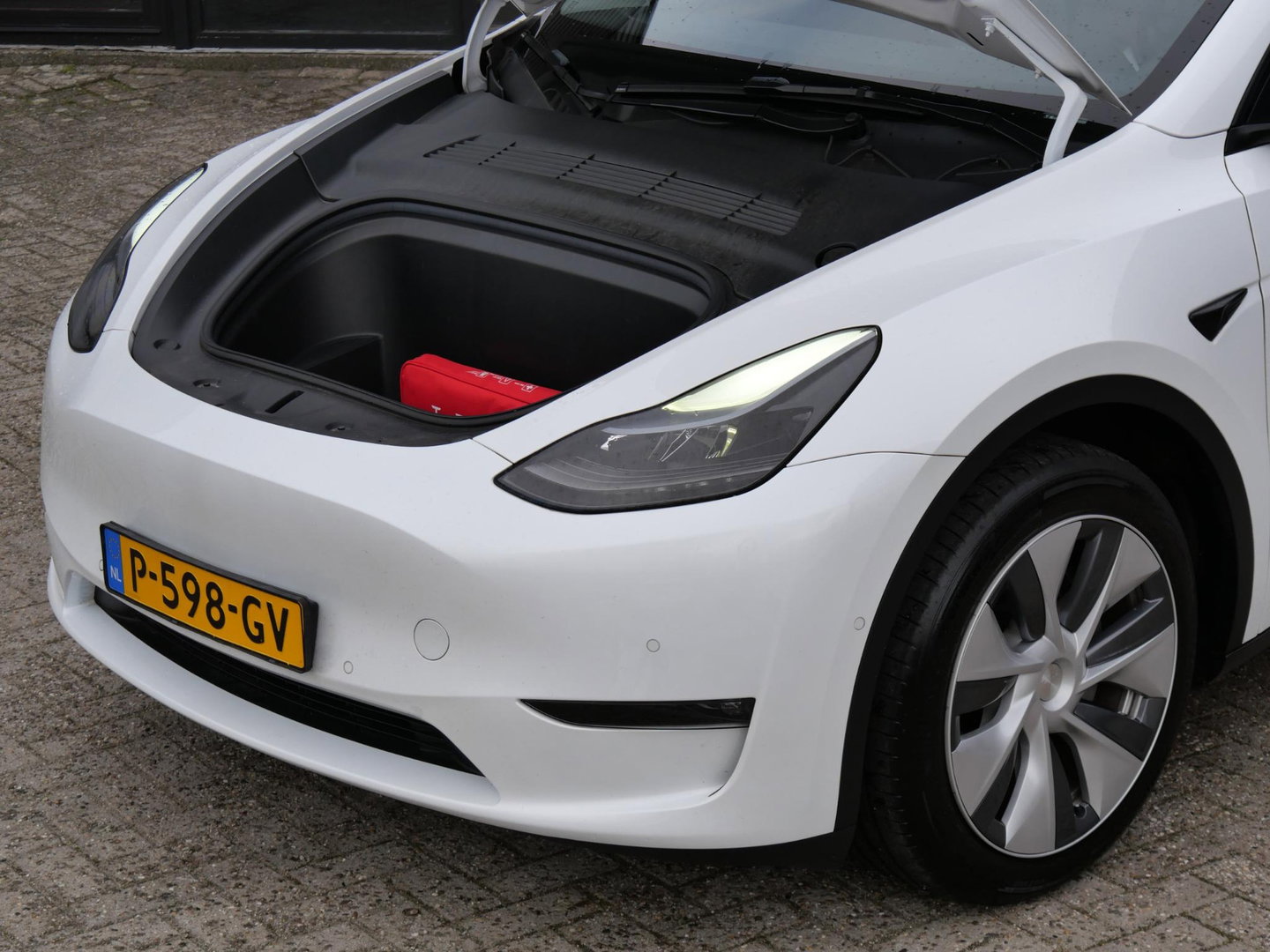 Tesla Model Y 75kWh AWD LONG RANGE/ ELEKT. KLEP/ PREMIUM AUDIO/ SOH 93%