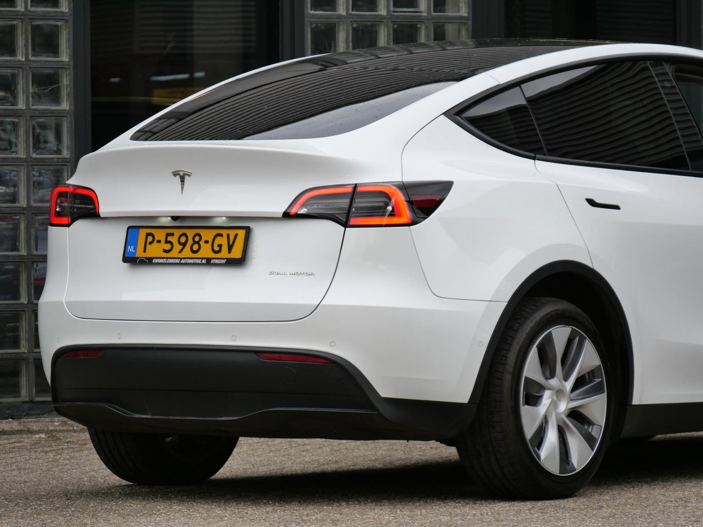 Tesla Model Y 75kWh AWD LONG RANGE/ ELEKT. KLEP/ PREMIUM AUDIO/ SOH 93%
