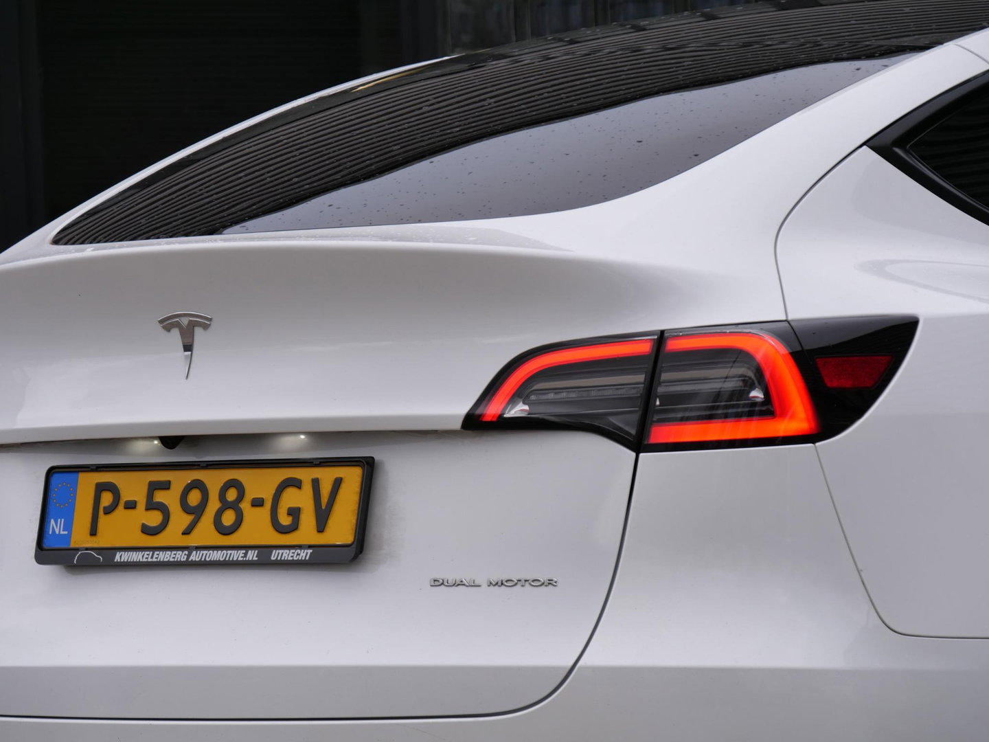 Tesla Model Y 75kWh AWD LONG RANGE/ ELEKT. KLEP/ PREMIUM AUDIO/ SOH 93%