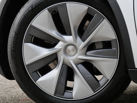 Tesla Model Y 75kWh AWD LONG RANGE/ ELEKT. KLEP/ PREMIUM AUDIO/ SOH 93%