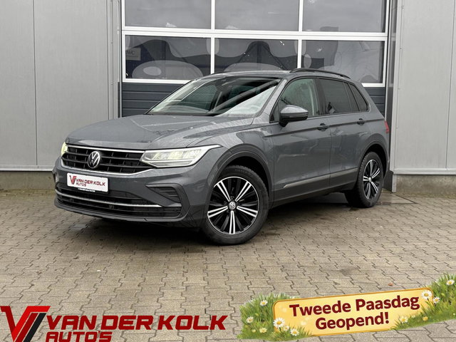 Volkswagen Tiguan - 1.5 TSI Life Automaat | Adaptive Cruise | CarPlay | Stuur/Stoelverwarming | LED | Navigatie | Climate