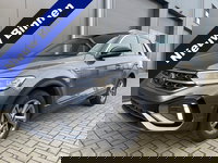 Volkswagen T-Roc - 1.5 TSI R-Line Edition DSG-aut. R-LINE / Trekhaak afn. / Camera / Stoelverw. / IQ Light / FABRIEKS garantie