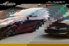 Tesla Model Y - LONG RANGE DUAL AWD 75 kWh AUTOPILOT NAVI LEER PANO SOh 95,5%