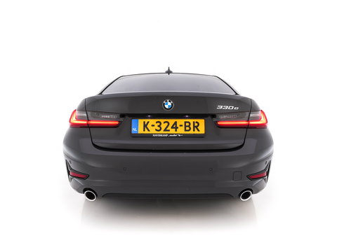 BMW 3-serie 330e eDrive Edition (INCL.BTW) Aut. *LEATHER | FULL-LED | DIGI-COCKPIT | HEATED-SPORTSEATS | PRIVACY-GLASS | AMBIENT-LIGHT | DAB | NAVI-FULLMAP | ECC | PDC | CRUISE | 18''ALU*