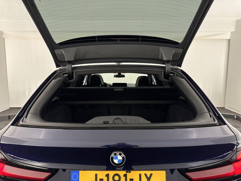 BMW 5 Serie Touring 530d High Executive Edition M-Sportpack (INCL.BTW) Aut. *PANO | HEAD-UP | LASERLIGHT | LEATHER | TOP-VIEW | HARMAN/KARDON |  ADAPTIVE-CRUISE | BLINDSPOT | HEATED-COMFORTSEATS | KEYLESS | DAB | DIGI-COCKPIT | PRIVACY-GLASS | SHIFT-P