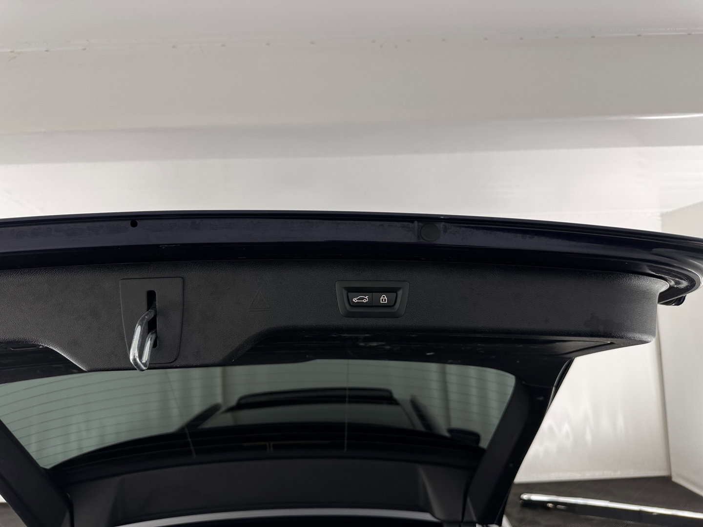 BMW 5 Serie Touring 530d High Executive Edition M-Sportpack (INCL.BTW) Aut. *PANO | HEAD-UP | LASERLIGHT | LEATHER | TOP-VIEW | HARMAN/KARDON |  ADAPTIVE-CRUISE | BLINDSPOT | HEATED-COMFORTSEATS | KEYLESS | DAB | DIGI-COCKPIT | PRIVACY-GLASS | SHIFT-P