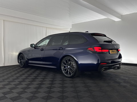 BMW 5 Serie Touring 530d High Executive Edition M-Sportpack (INCL.BTW) Aut. *PANO | HEAD-UP | LASERLIGHT | LEATHER | TOP-VIEW | HARMAN/KARDON |  ADAPTIVE-CRUISE | BLINDSPOT | HEATED-COMFORTSEATS | KEYLESS | DAB | DIGI-COCKPIT | PRIVACY-GLASS | SHIFT-P