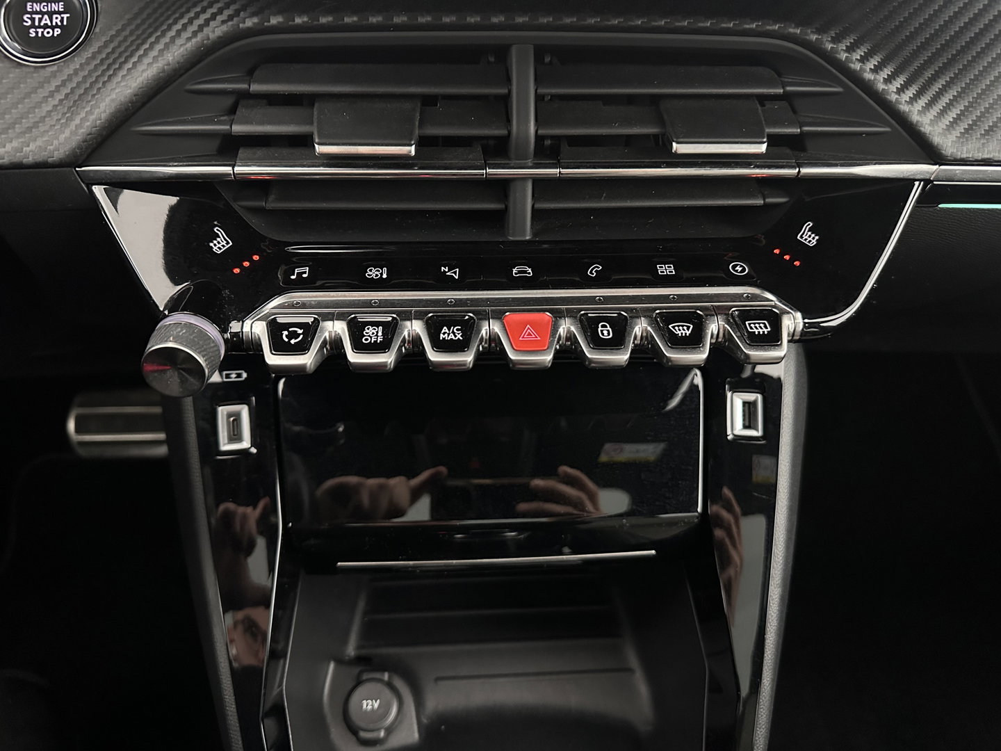 Peugeot e-208 EV GT 350 50 kWh [ 3-Fase ] *HEATPUMP | PANO | FULL-LED | DIGI-COCKPIT | BLINDSPOT | CAMERA | LEATHER-ALCANTARA | AMBIENTLIGHT | NAVI-FULLMAP | LANE-ASSIST | KEYLESS | DAB | CCS-FASTLOADER | HEATED-SPORTSEATS