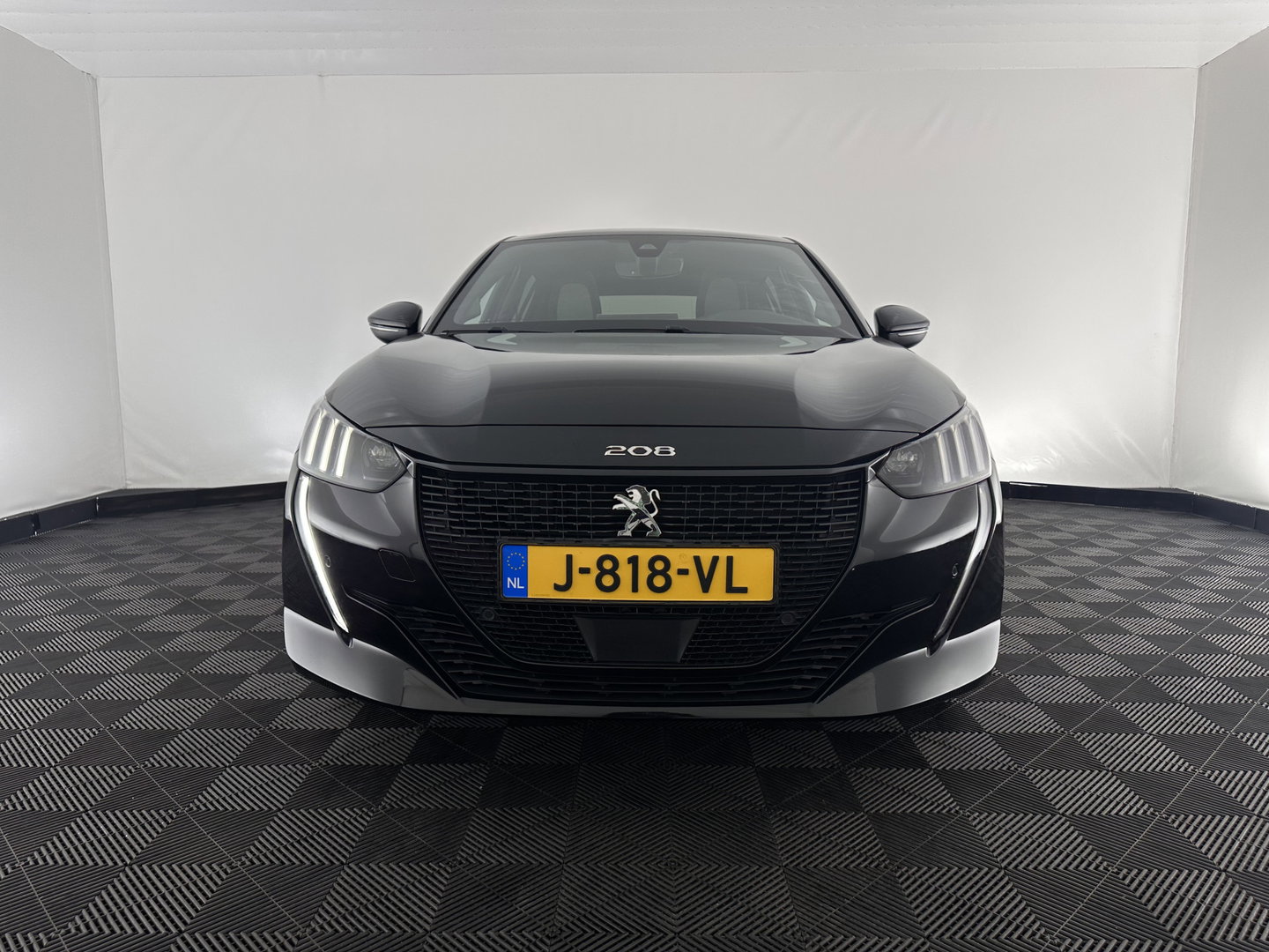 Peugeot e-208 EV GT 350 50 kWh [ 3-Fase ] *HEATPUMP | PANO | FULL-LED | DIGI-COCKPIT | BLINDSPOT | CAMERA | LEATHER-ALCANTARA | AMBIENTLIGHT | NAVI-FULLMAP | LANE-ASSIST | KEYLESS | DAB | CCS-FASTLOADER | HEATED-SPORTSEATS