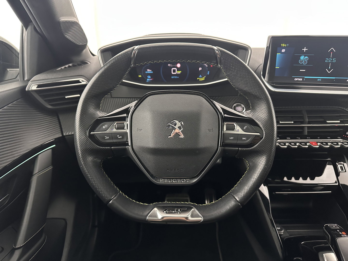 Peugeot e-208 EV GT 350 50 kWh [ 3-Fase ] *HEATPUMP | PANO | FULL-LED | DIGI-COCKPIT | BLINDSPOT | CAMERA | LEATHER-ALCANTARA | AMBIENTLIGHT | NAVI-FULLMAP | LANE-ASSIST | KEYLESS | DAB | CCS-FASTLOADER | HEATED-SPORTSEATS