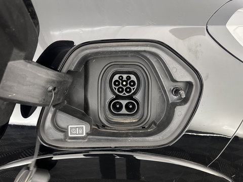 Peugeot e-208 EV GT 350 50 kWh [ 3-Fase ] *HEATPUMP | PANO | FULL-LED | DIGI-COCKPIT | BLINDSPOT | CAMERA | LEATHER-ALCANTARA | AMBIENTLIGHT | NAVI-FULLMAP | LANE-ASSIST | KEYLESS | DAB | CCS-FASTLOADER | HEATED-SPORTSEATS