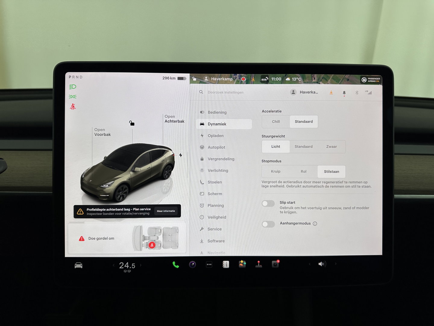 Tesla Model Y RWD 58 kWh [ 3-Fase ] {SOH-91%} (INCL-BTW) Aut. *PANO | LEATHER | TOWBAR | AUTO-PILOT | NAVI-FULLMAP | MATRIX-LED | KEYLESS | CAMERA | DAB+ | HEATED-COMFORTSEATS | PRIVACYGLASS | TOPVIEW | 19''ALU*