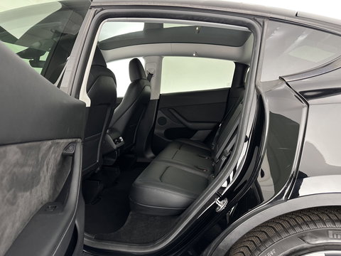 Tesla Model Y RWD 58 kWh [ 3-Fase ] {SOH-91%} (INCL-BTW) Aut. *PANO | LEATHER | TOWBAR | AUTO-PILOT | NAVI-FULLMAP | MATRIX-LED | KEYLESS | CAMERA | DAB+ | HEATED-COMFORTSEATS | PRIVACYGLASS | TOPVIEW | 19''ALU*