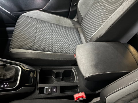 Volkswagen T-Roc 1.5 TSI R-Line Cam*Led*Keyless*Blindspot