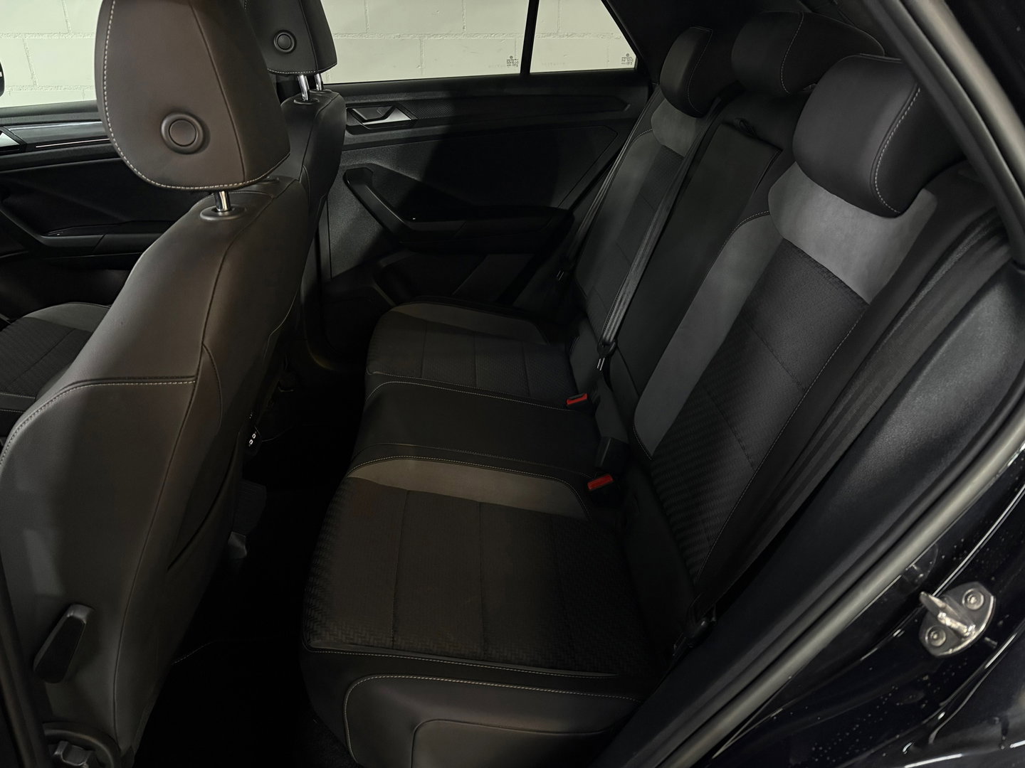 Volkswagen T-Roc 1.5 TSI R-Line Cam*Led*Keyless*Blindspot