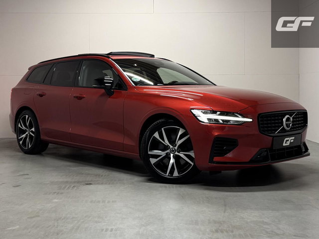 Volvo V60 - 2.0 T8 Twin Engine AWD R-Design Pano H/K 360 HUD