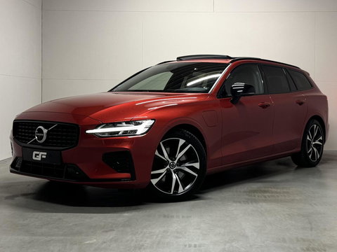 Volvo V60 2.0 T8 Twin Engine AWD R-Design Pano H/K 360 HUD