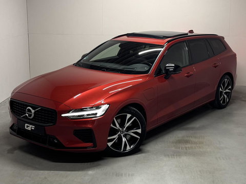 Volvo V60 2.0 T8 Twin Engine AWD R-Design Pano H/K 360 HUD