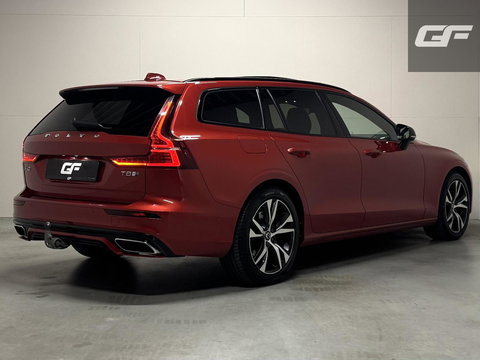 Volvo V60 2.0 T8 Twin Engine AWD R-Design Pano H/K 360 HUD