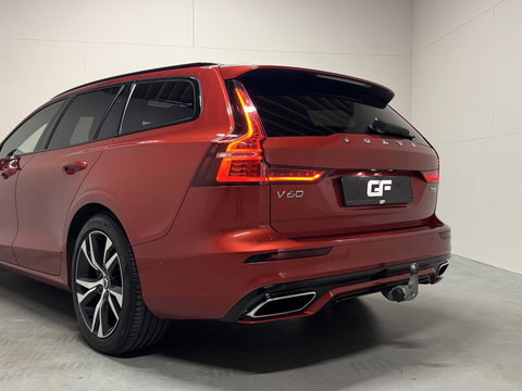 Volvo V60 2.0 T8 Twin Engine AWD R-Design Pano H/K 360 HUD