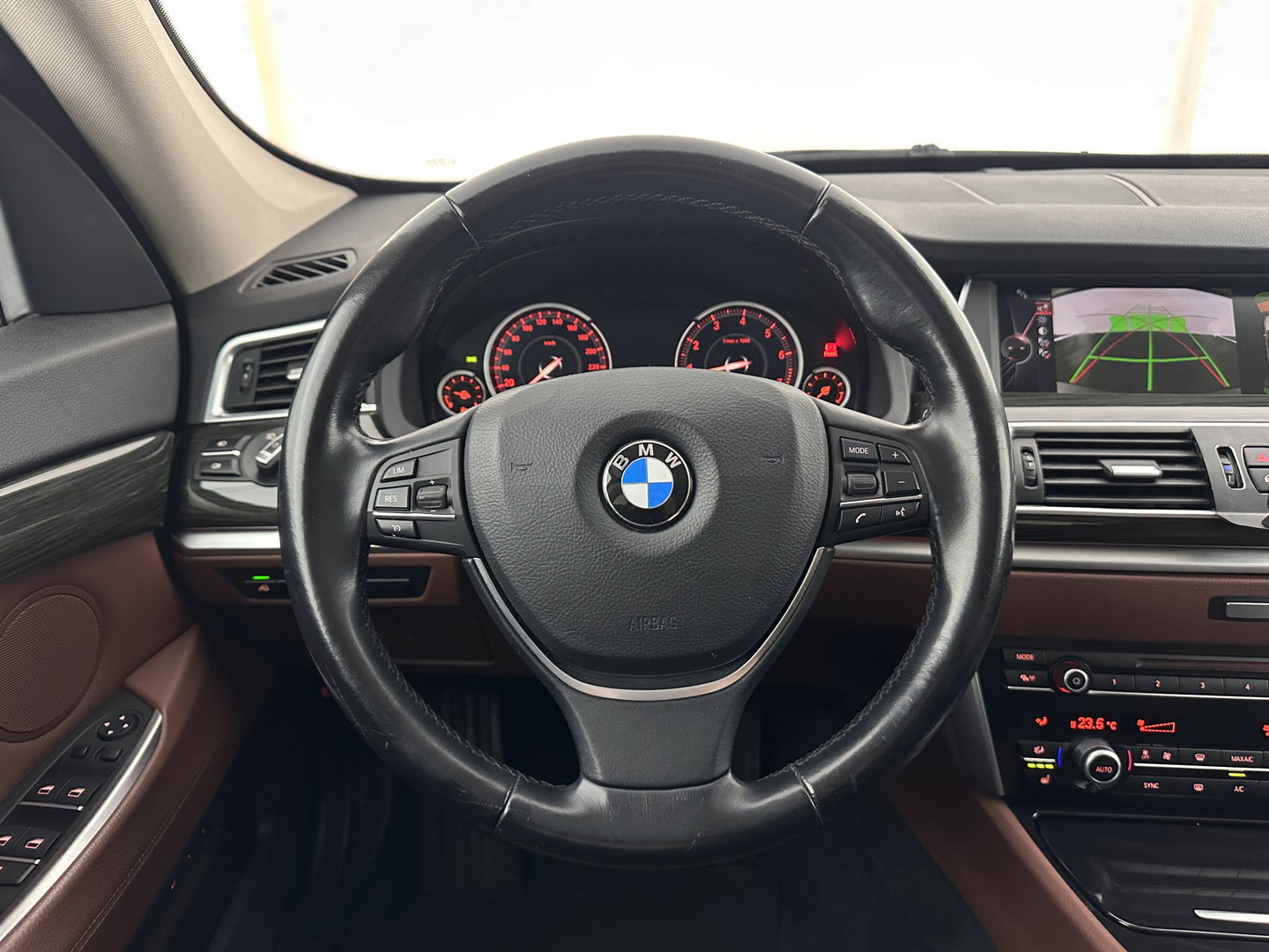 BMW 5 Serie Gran Turismo 535xi High Executive Aut. *HEAD-UP | LEATHER | XENON | SOFT-CLOSE | CAMERA | BLINDSPOT | HEATED-COMFORTSEATS | PRIVACY-GLASS | NAVI-FULLMAP | ECC | PDC | CRUISE | 18''ALU*