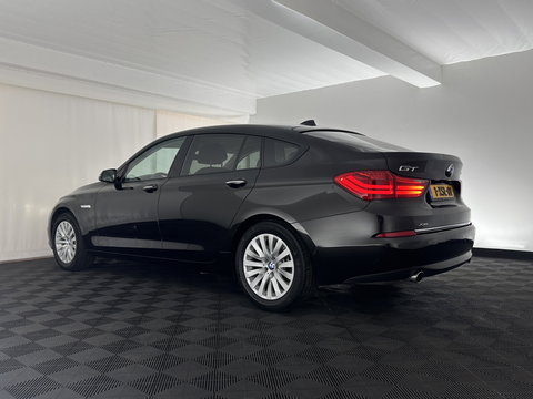 BMW 5 Serie Gran Turismo 535xi High Executive Aut. *HEAD-UP | LEATHER | XENON | SOFT-CLOSE | CAMERA | BLINDSPOT | HEATED-COMFORTSEATS | PRIVACY-GLASS | NAVI-FULLMAP | ECC | PDC | CRUISE | 18''ALU*