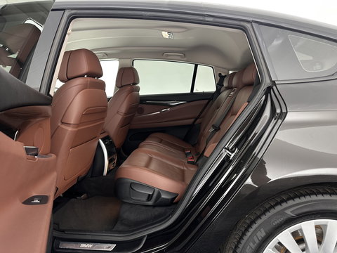 BMW 5 Serie Gran Turismo 535xi High Executive Aut. *HEAD-UP | LEATHER | XENON | SOFT-CLOSE | CAMERA | BLINDSPOT | HEATED-COMFORTSEATS | PRIVACY-GLASS | NAVI-FULLMAP | ECC | PDC | CRUISE | 18''ALU*