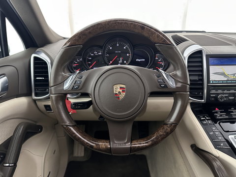Porsche Cayenne 3.0 D Platinum Edition Aut. *PANO | LEATHER | XENON | BOSE-SOUND |CAMERA | HEATED-COMFORTSEATS | NAVI-FULLMAP | BLINDSPOT | AIR-SUSPENSION | ECC | PDC | CRUISE | 20''ALU*