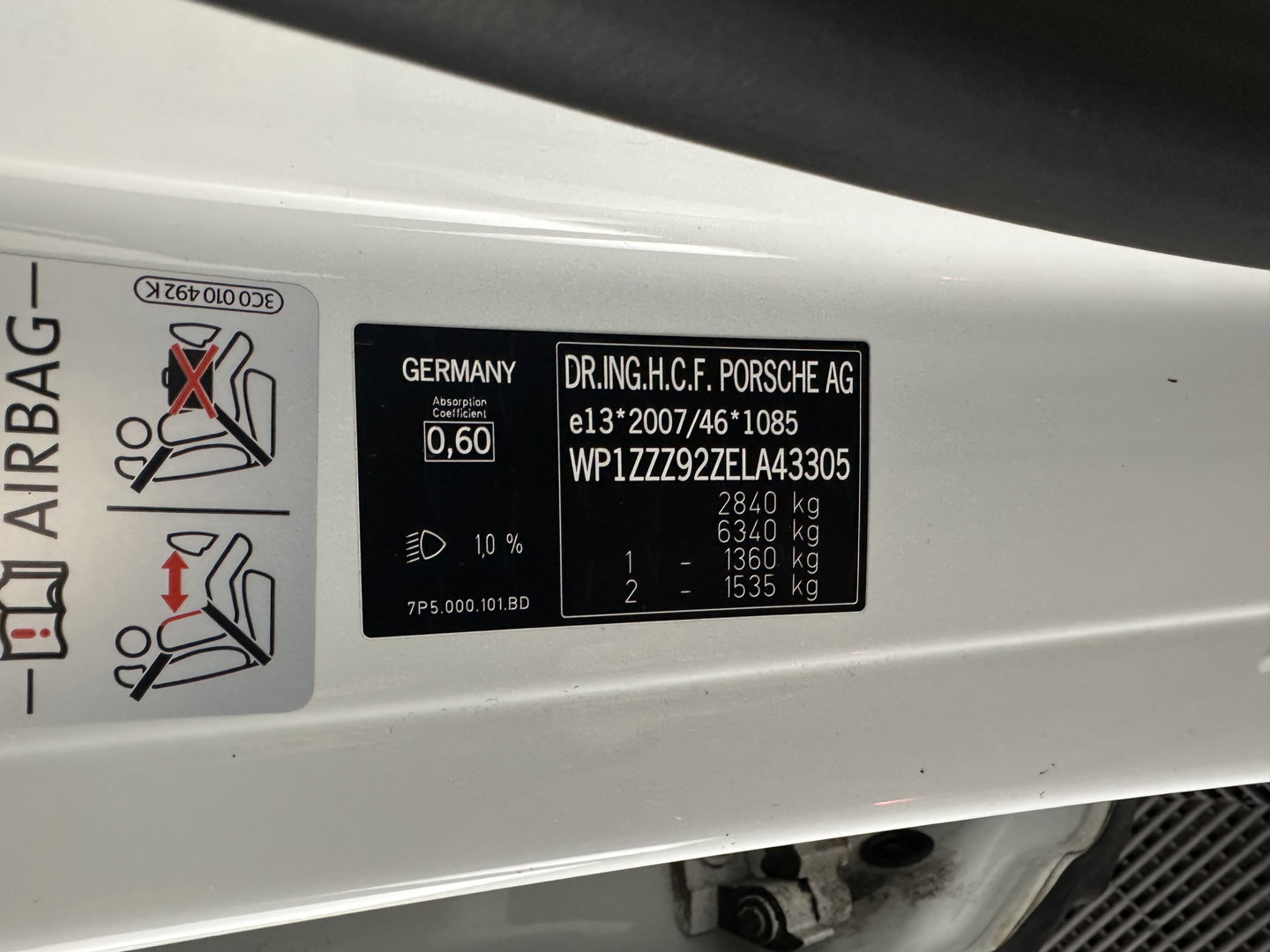 Porsche Cayenne 3.0 D Platinum Edition Aut. *PANO | LEATHER | XENON | BOSE-SOUND |CAMERA | HEATED-COMFORTSEATS | NAVI-FULLMAP | BLINDSPOT | AIR-SUSPENSION | ECC | PDC | CRUISE | 20''ALU*