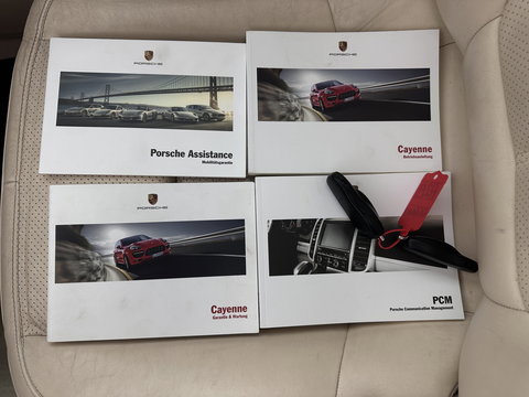 Porsche Cayenne 3.0 D Platinum Edition Aut. *PANO | LEATHER | XENON | BOSE-SOUND |CAMERA | HEATED-COMFORTSEATS | NAVI-FULLMAP | BLINDSPOT | AIR-SUSPENSION | ECC | PDC | CRUISE | 20''ALU*