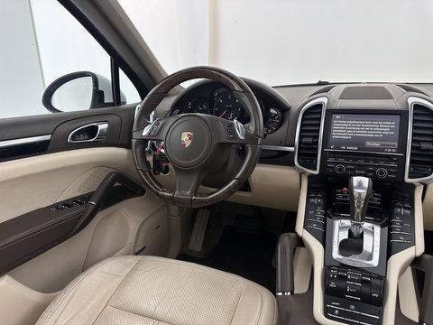 Porsche Cayenne 3.0 D Platinum Edition Aut. *PANO | LEATHER | XENON | BOSE-SOUND |CAMERA | HEATED-COMFORTSEATS | NAVI-FULLMAP | BLINDSPOT | AIR-SUSPENSION | ECC | PDC | CRUISE | 20''ALU*