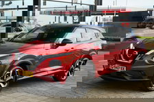 Nissan Juke - 1.0 DIG-T Premiere Edition | Trekhaak | Automaat | Carplay