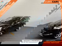 Ford Kuga - 1.5 Titanium Styling Pack Trekhaak Navigatie Camera Parkeersensoren Cruise Control Stoelverwarming Xenon koplampen Half leder Climate Control Lichtmetalen velgen Getinte ramen