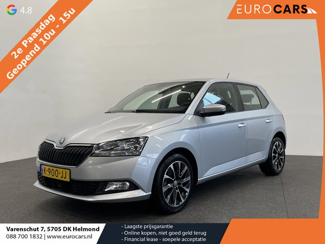 Škoda Fabia - 1.0 TSI Business Edition Navigatie Apple Carplay/Android Auto Parkeersensoren achter Cruise Control Airco Lichtmetalen velgen
