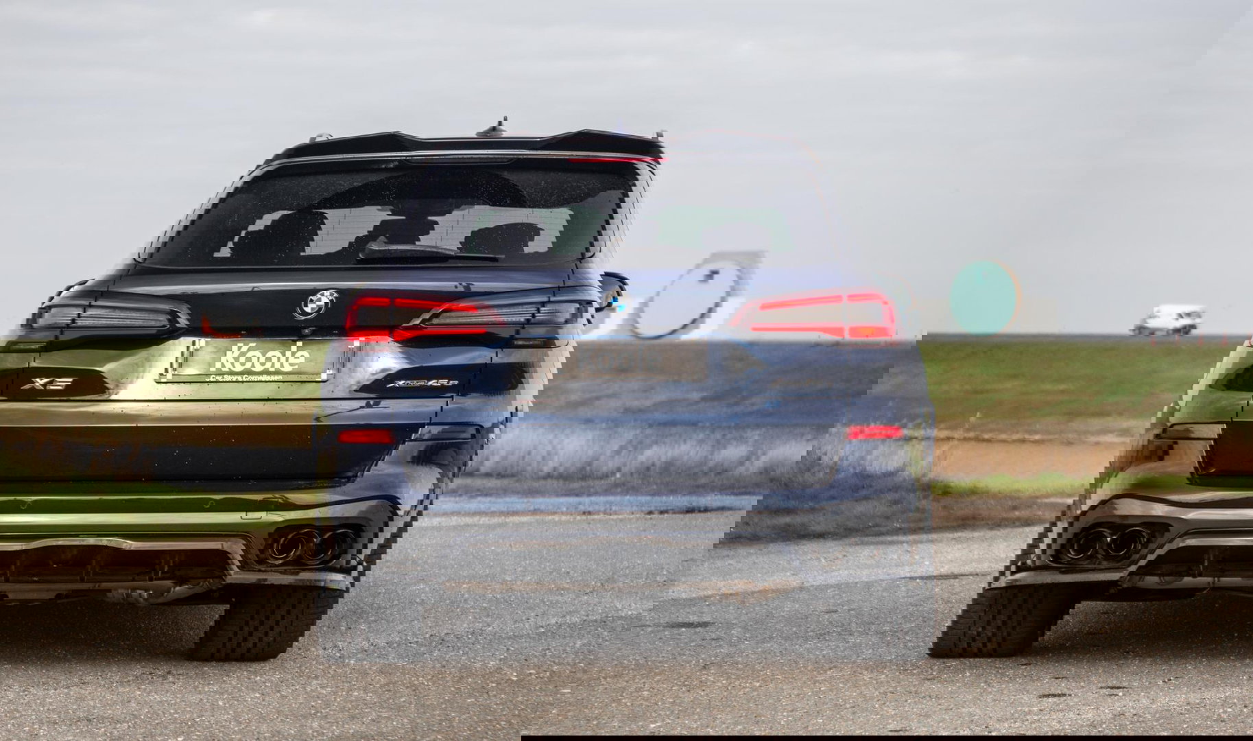 BMW X5 xDrive45e High Executive SKYLOUNGE / LASER / 4WIELSTURING / DIMAND POOK / LEDER / MAXTON / M PAKKET